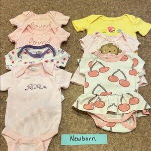 34 pieces Newborn girl like new clothing